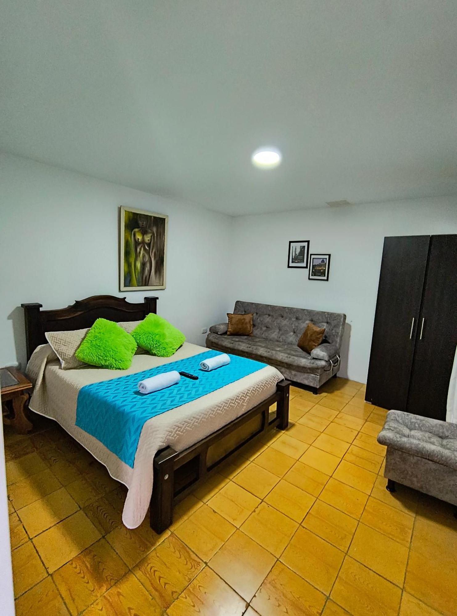 Hostal Villa Del Sol Salento Exteriör bild