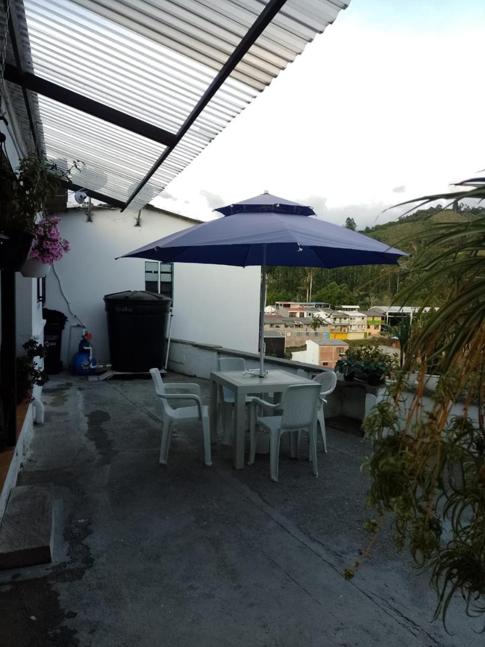 Hostal Villa Del Sol Salento Exteriör bild